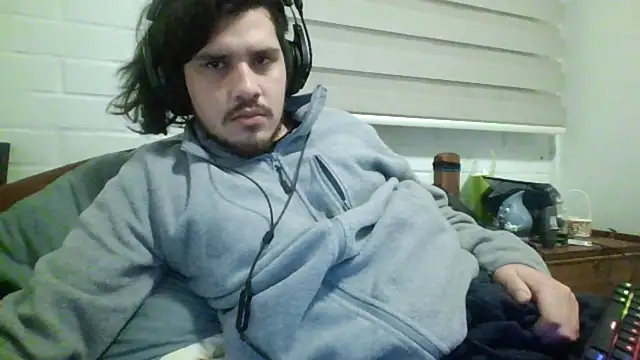 hung_weeb webcam