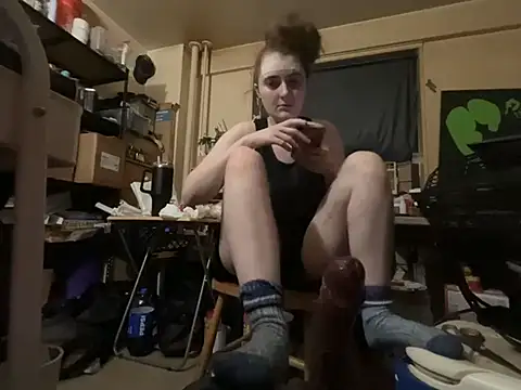 Snowbunnycake_131 webcam