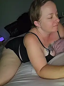 julimonroe webcam