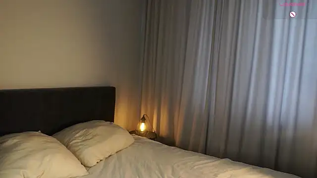 LettySlovacek webcam