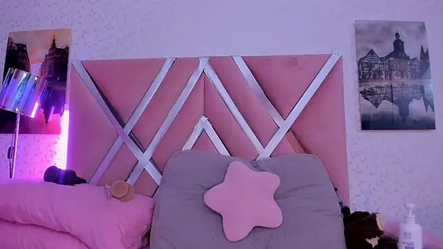 aniemorningstar webcam