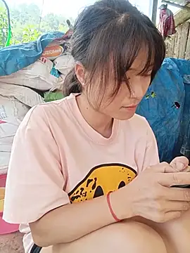 Linda-yiyi webcam