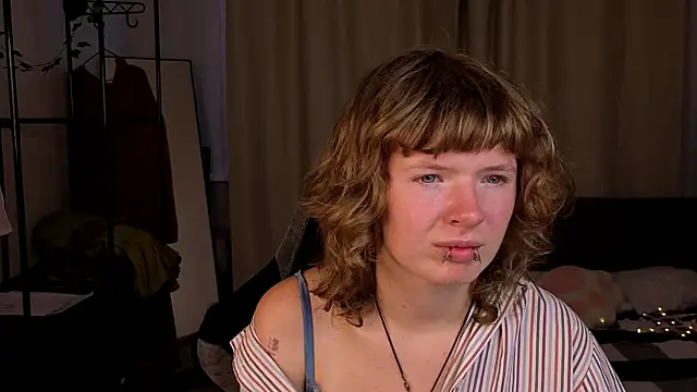 VioletDesiree webcam