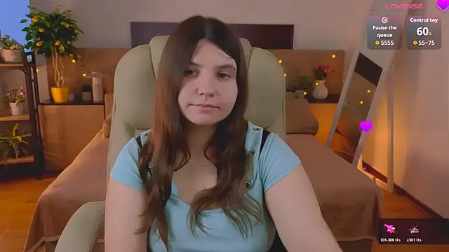 Viola__Shy webcam
