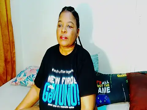 Love-Racheal75 webcam