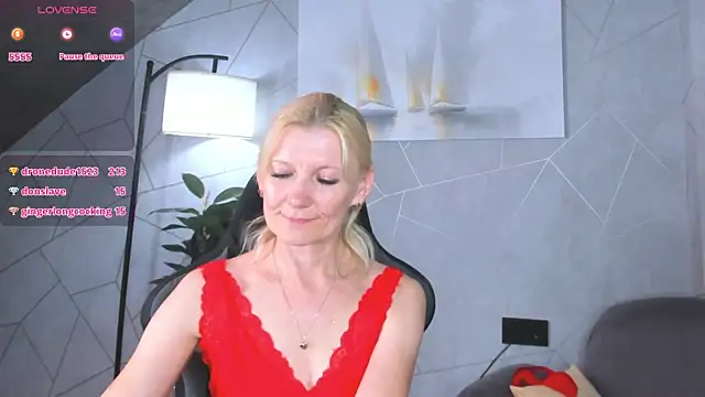 Julie_Lucas webcam