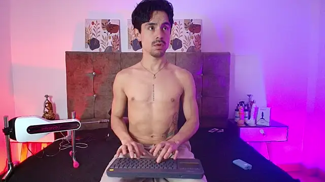 Ethan_Briggs_ webcam