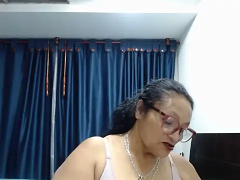 _BellaNocturna webcam