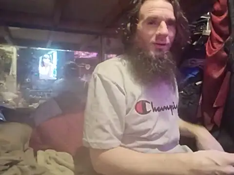 nearby_causual webcam