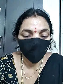 Leela_555 webcam