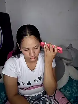 cieloo_777 webcam