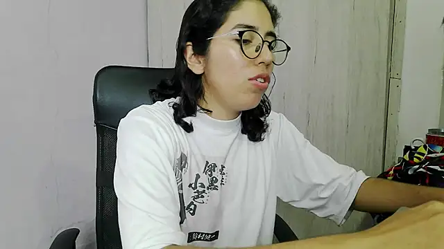 skinnyX333 webcam
