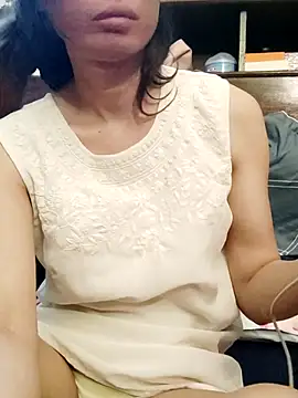 QueenSoreal webcam