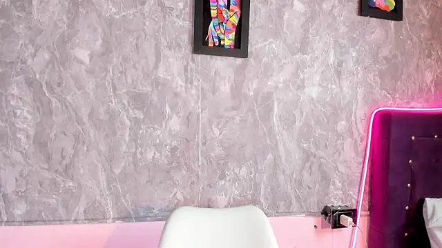 Mara_friendboy699 webcam