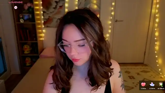 MilenaSaint webcam