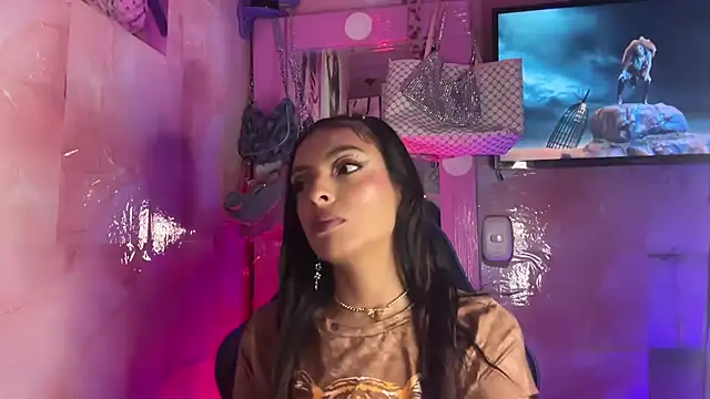 Skye_Moore webcam