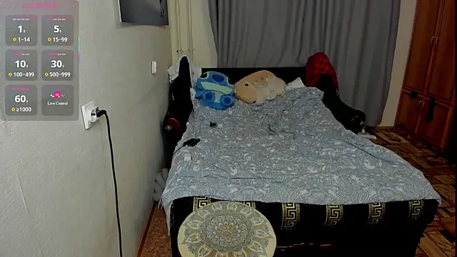 monica__elder webcam
