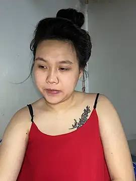 Almira6868 webcam