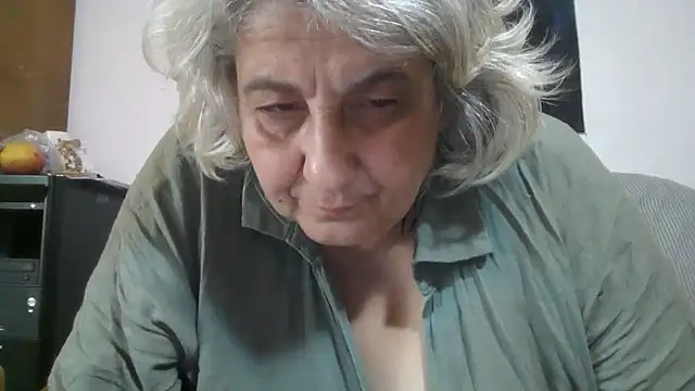 ExquisiteMature webcam