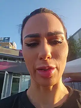 KatiaDivine webcam