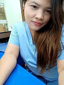 Wild_OfficeGirl_Margarett live sex cam