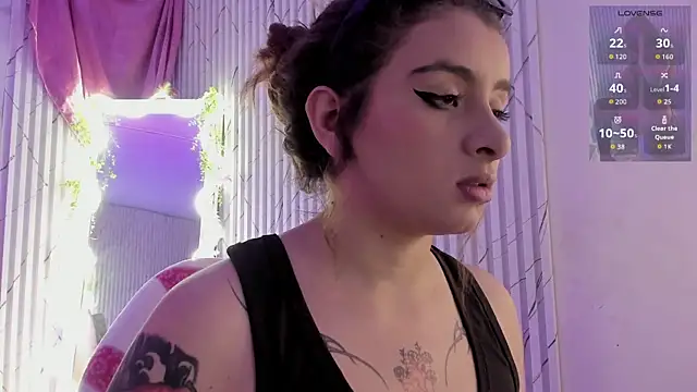 Naomy_tay1