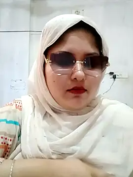 nusrat-n - Nusrat-N's free webcam - UK Sex Cams