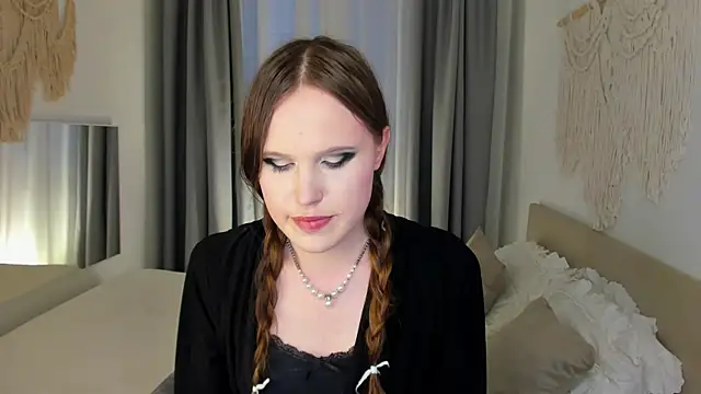 EffieMinki webcam