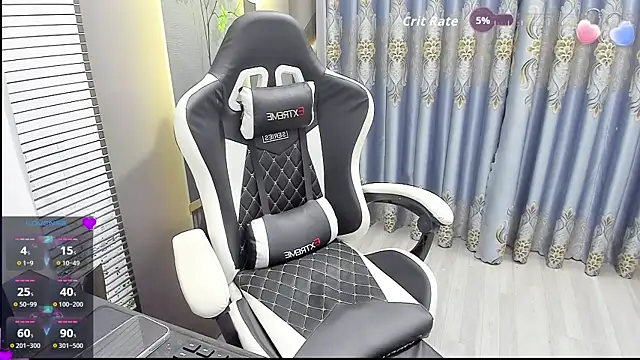 Naughty___asian webcam