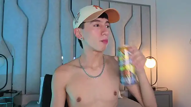 lian_cameron webcam