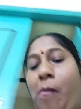 yamini1431 webcam