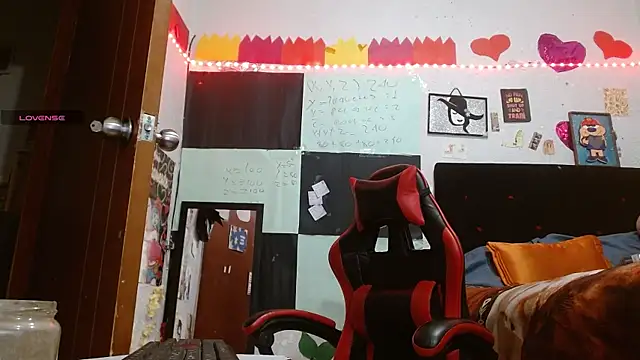 Saray_extrovert_ webcam