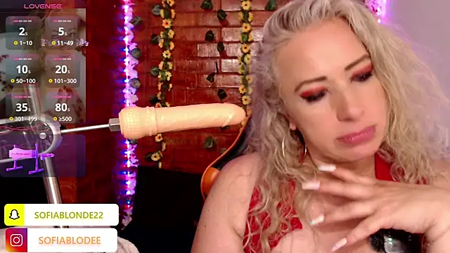 sofiacurvy_45 webcam
