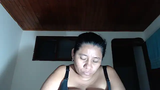 adrixxx38 webcam