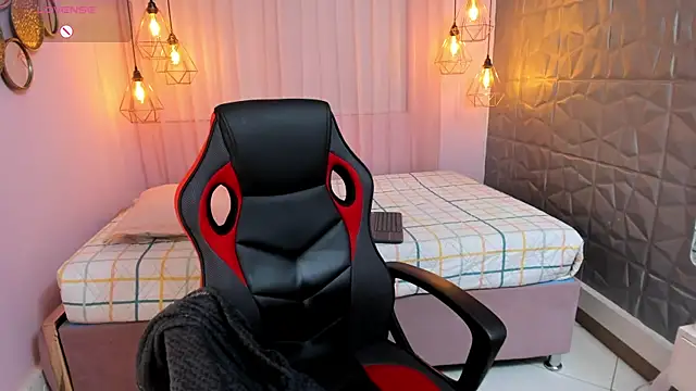 Magic_amberr webcam