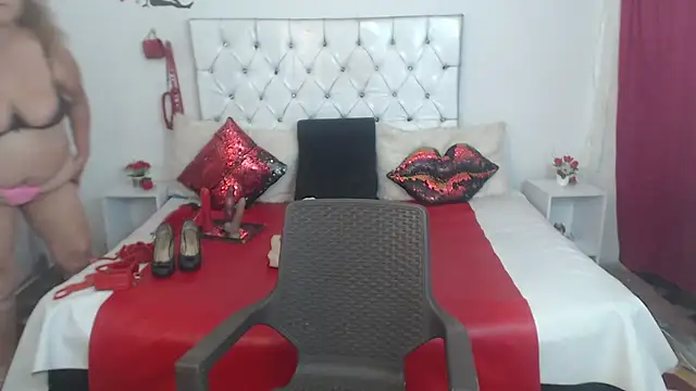 Sweetbigcatt webcam