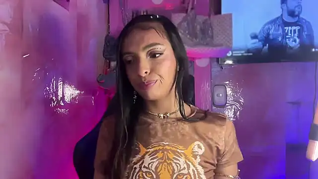 Skye_Moore webcam