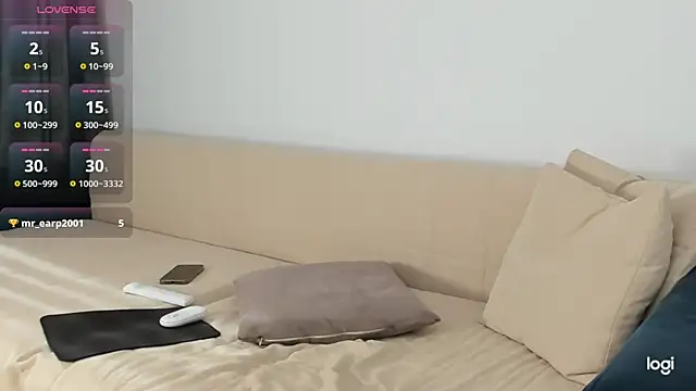 AmelinaLove webcam