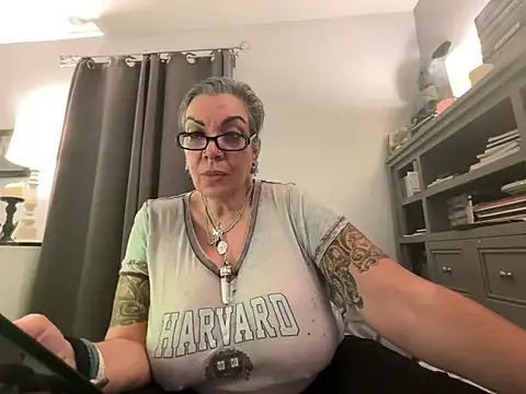 dieseldame1313 webcam