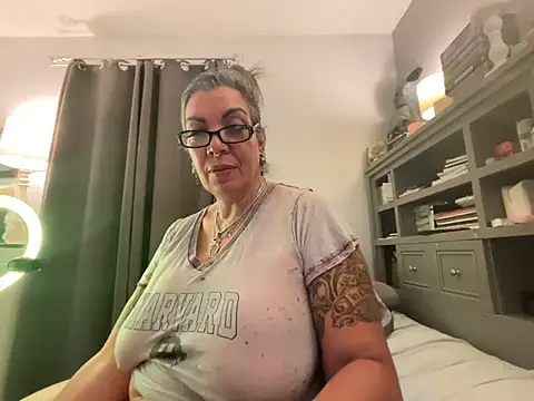 dieseldame1313 webcam