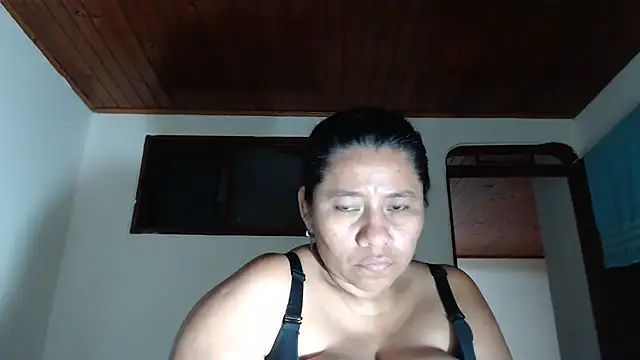 adrixxx38 webcam