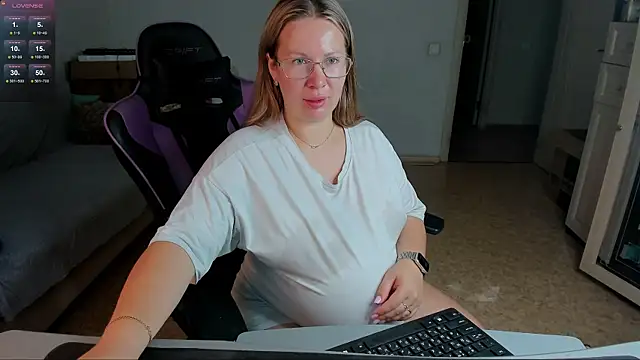 Pregnantariana webcam