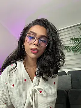 Samantha_Bernardo webcam