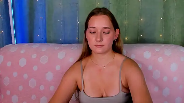 AlinaVice webcam