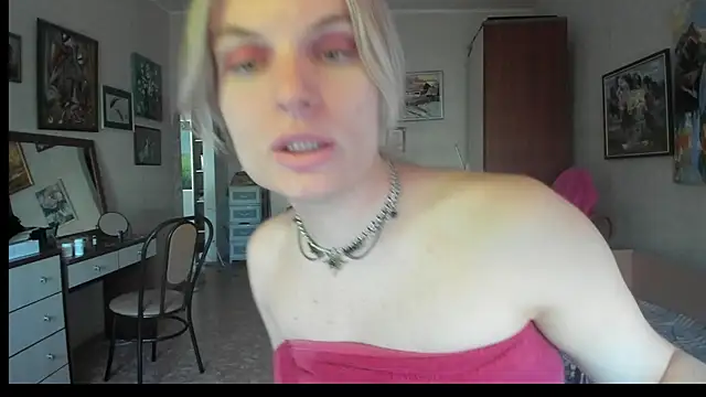 milliKira006 webcam