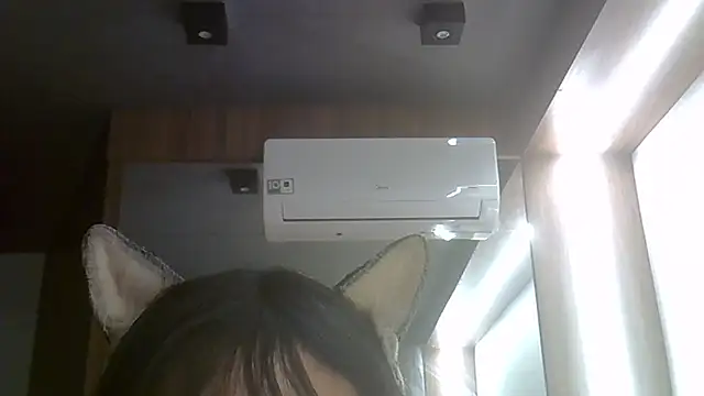 SkinnyKitten webcam