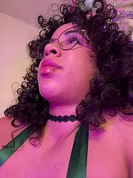 Woo_isDaphne webcam
