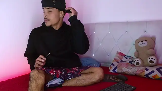 Angel_foxc13 webcam