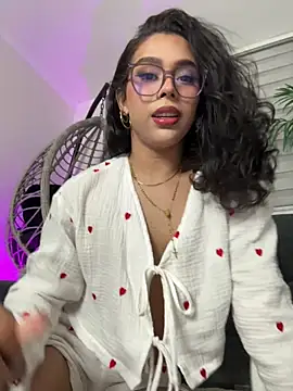 Samantha_Bernard... Live Webcam on Stripchat