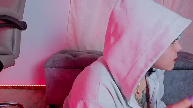 Blueberry_gothic webcam